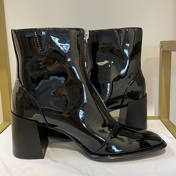 Chloe Zip Black Boot US 6 - Picture 9 of 13